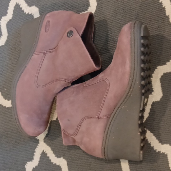 Keen Akita Brown Suede Wedge Ankle Boots 6 - Picture 8 of 15